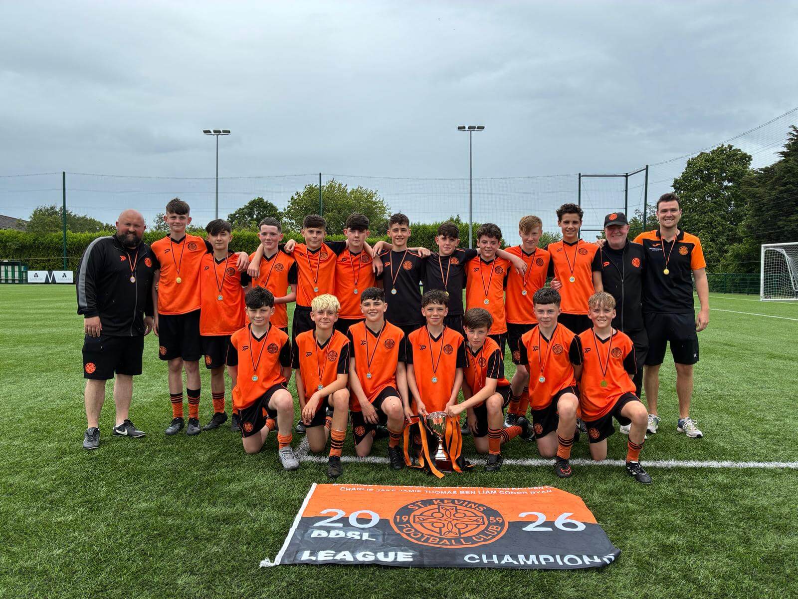 Max Glogowski with teammates
